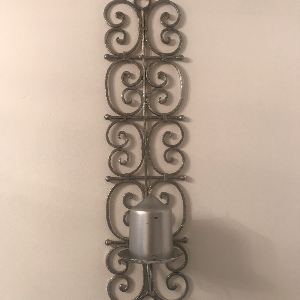 🔴🔴SOLD🔴🔴Metal Silver Candle Sconces